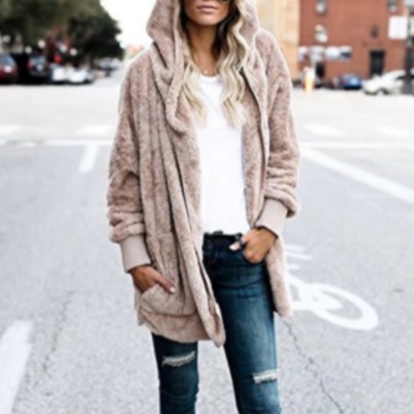 S. the Widow Sweaters - ❤ HP ❤ CAMBER Oversized Fluffy Taupe Sweater